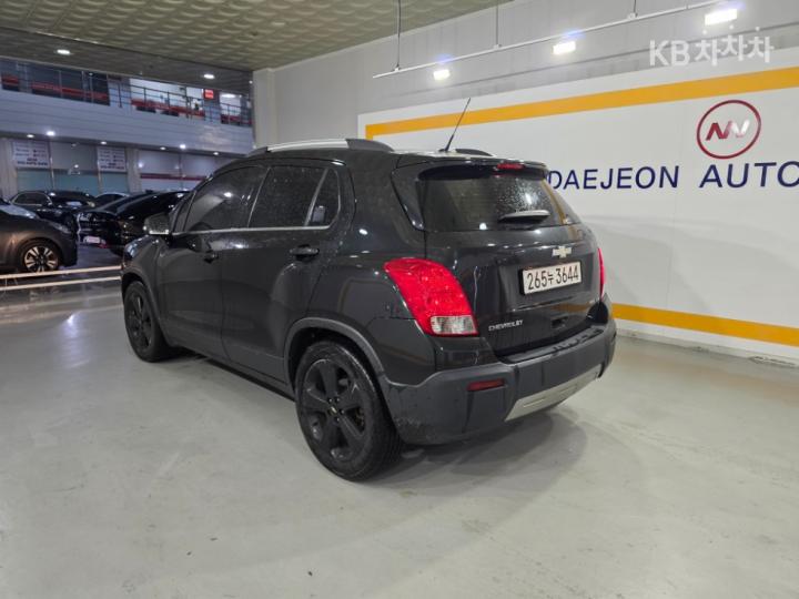 Chevrolet Trax 1.4 Perfect Black 4