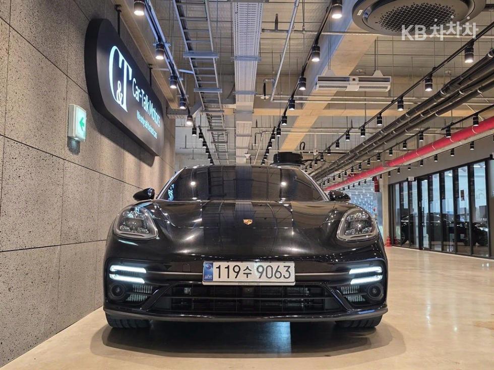 Porsche Panamera — miniaturë 2