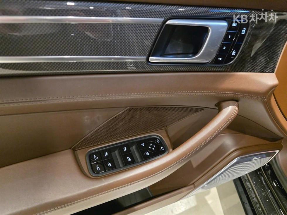Porsche Panamera — miniaturë 6