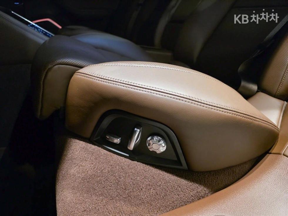 Porsche Panamera — miniaturë 9