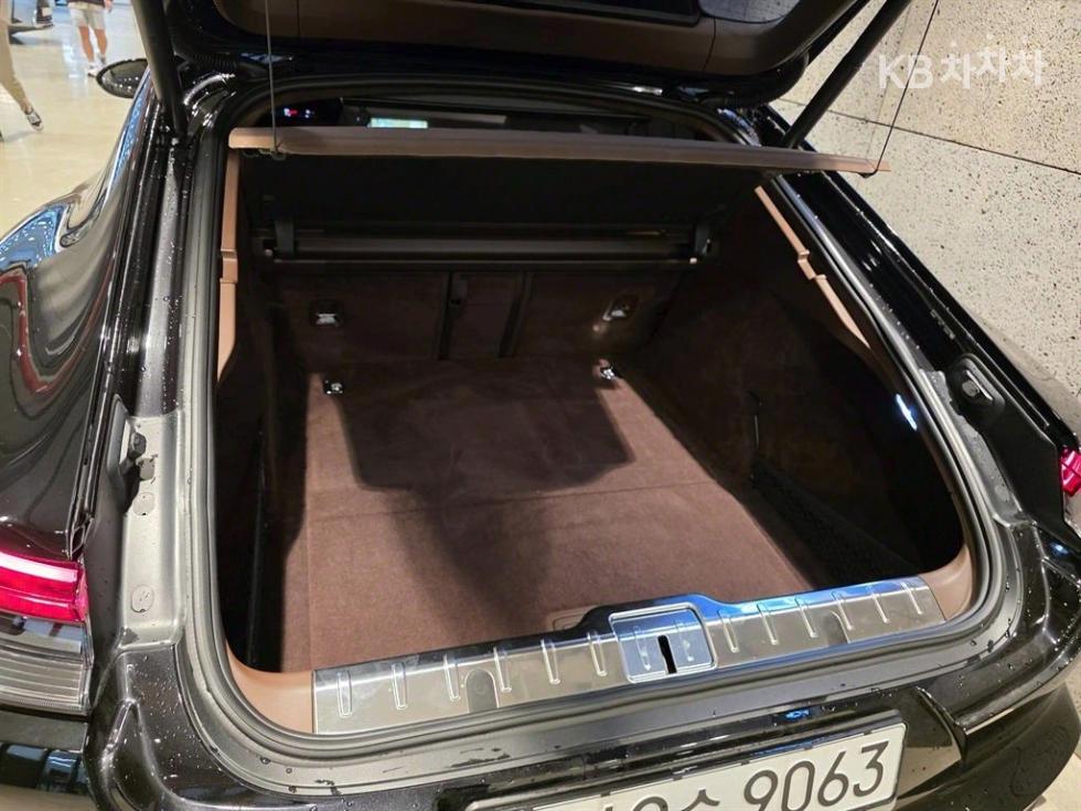 Porsche Panamera — miniaturë 19