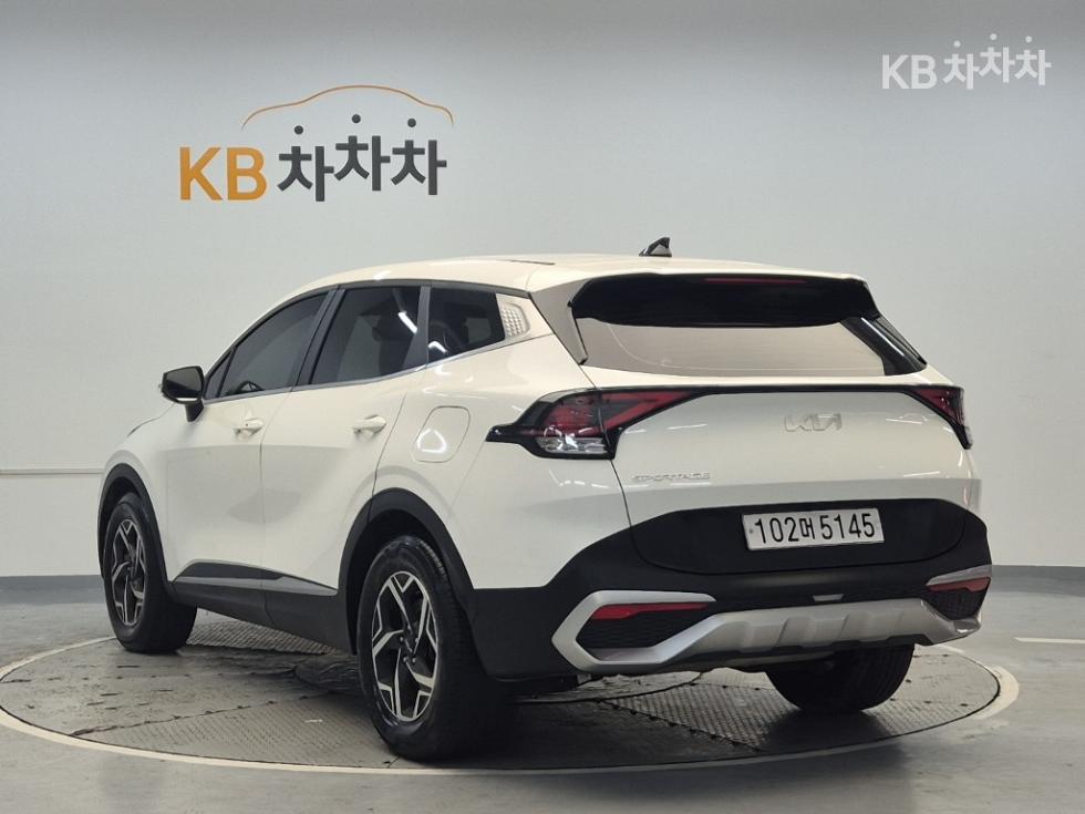 2022 - kia sportage