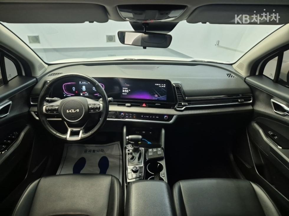 2022 - kia sportage