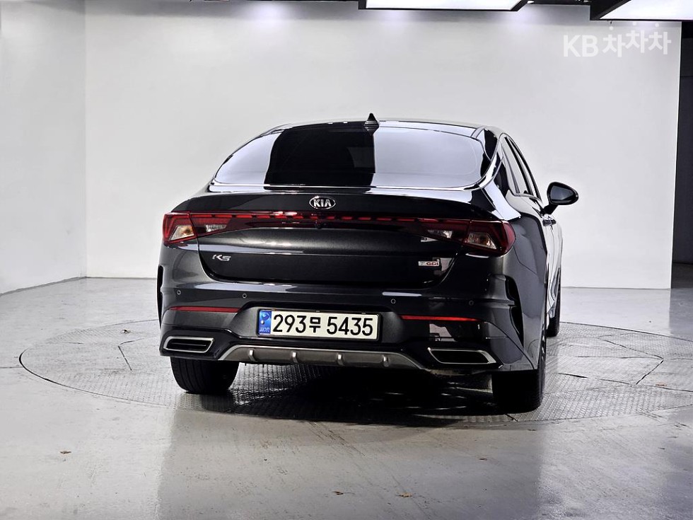 2021 - kia k5
