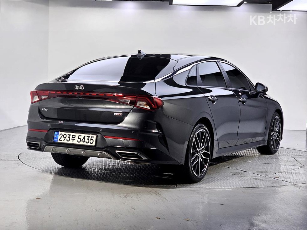 2021 - kia k5