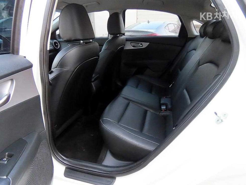 2022 - kia k3