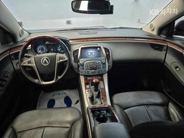 Chevrolet Alpheon EL240 Premium 8