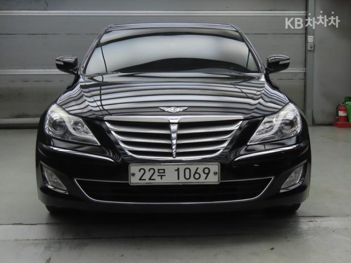 Hyundai Genesis BH330 MODERN Special 3