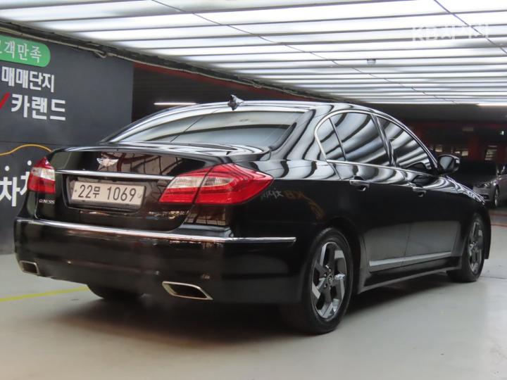 Hyundai Genesis BH330 MODERN Special 4