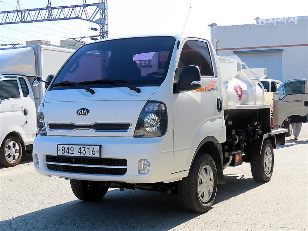 2018 - kia bongo iii