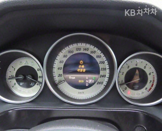 Mercedes-Benz E-Class New E300 Avantgarde W212 2009-2013 7