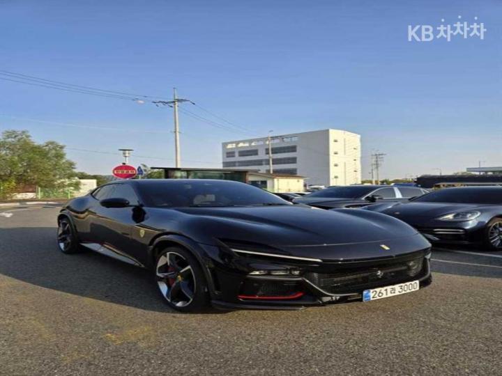 Ferrari Purosangue 6.5 V12 Basic - фото 3