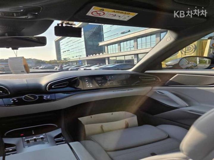 Ferrari Purosangue 6.5 V12 Basic - фото 12