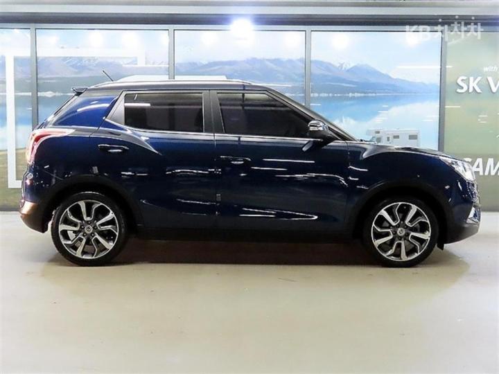 KG Mobility (Ssangyong) Tivoli Diesel LX Base Type 4