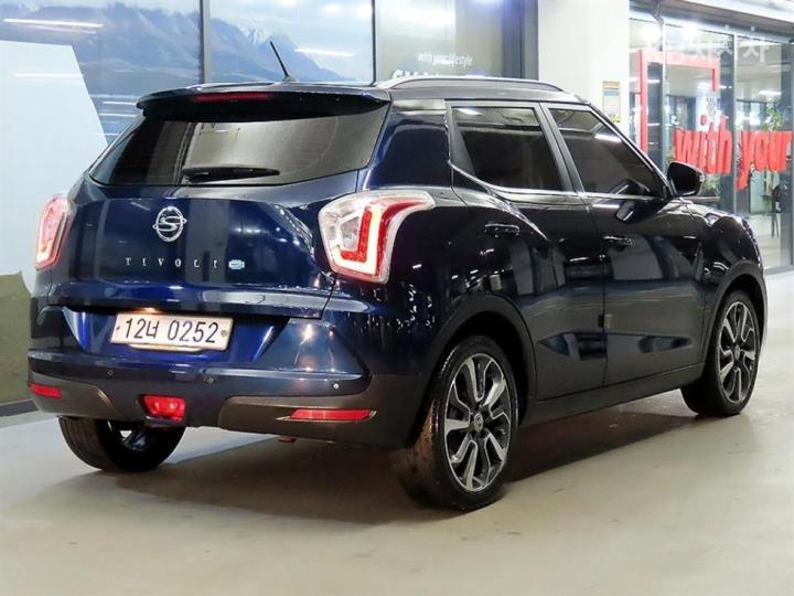 KG Mobility (Ssangyong) Tivoli Diesel LX Base Type 5