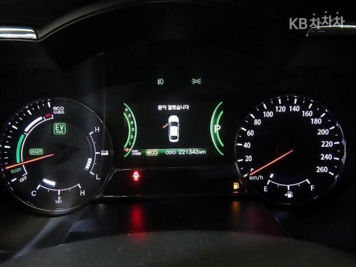 Kia K5 Hybrid Noblesse 10