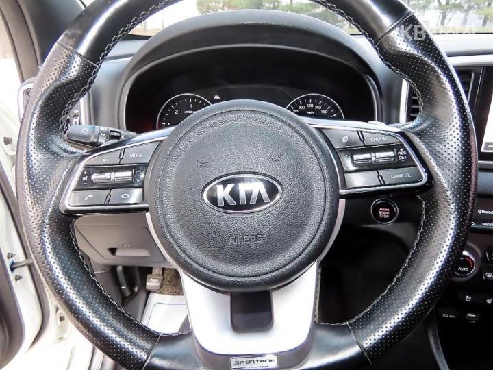 Kia Sportage The Bold 2.0 Diesel 2WD Prestige 9