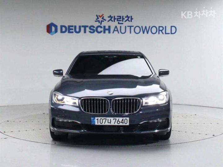 BMW 7 Series G11 730d xDrive Base Type 4