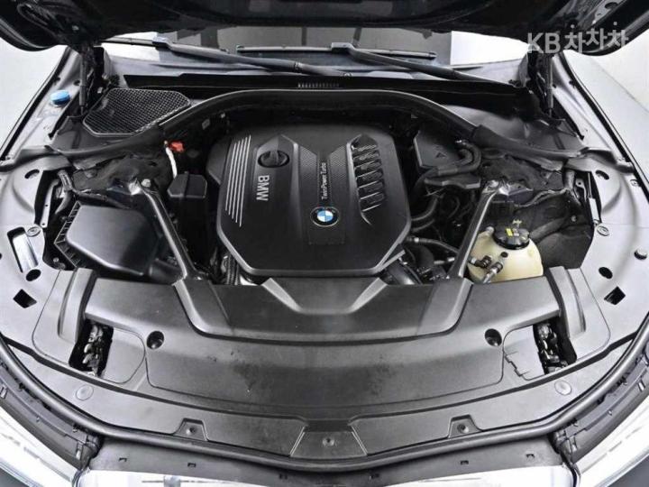 BMW 7 Series G11 730d xDrive Base Type 7