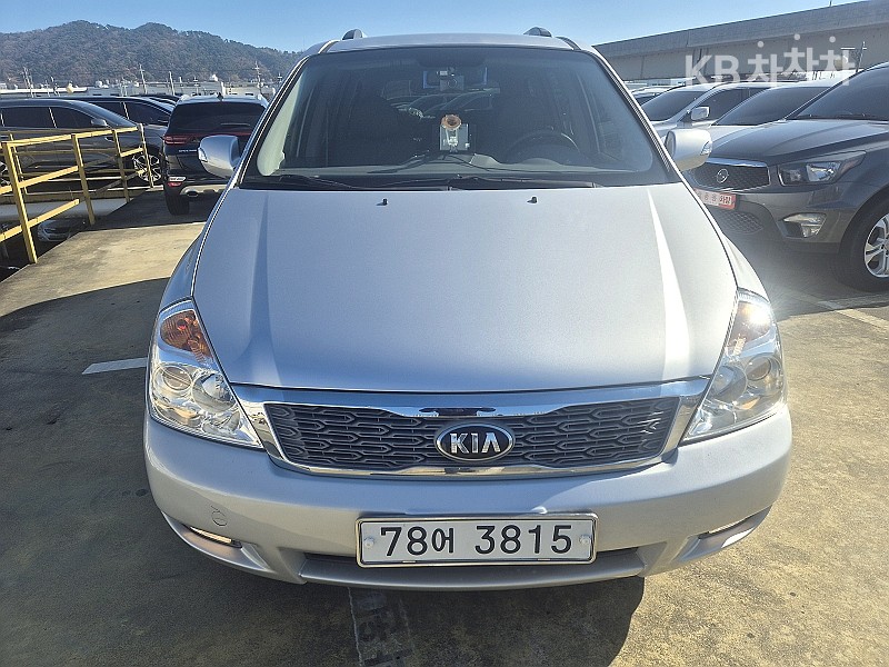 2014 kia carnival