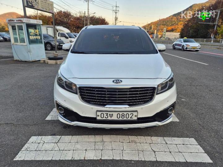 Kia Carnival R Grand High Limousine GLX Premium 2