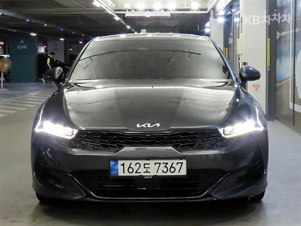 2022 - kia k5