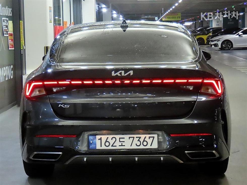 2022 - kia k5