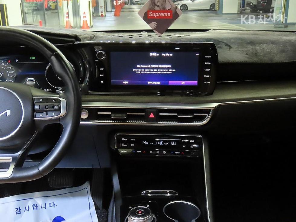 2022 - kia k5
