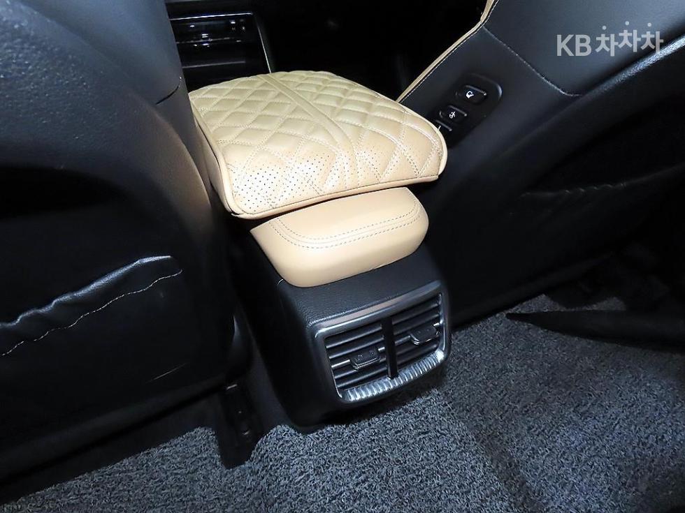 2022 - kia k5