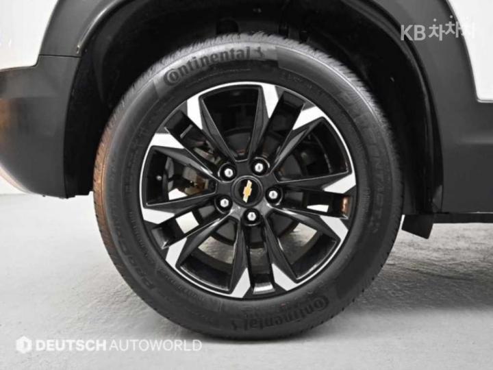 Chevrolet Trailblazer 1.35 Gasoline 2WD Premier 6