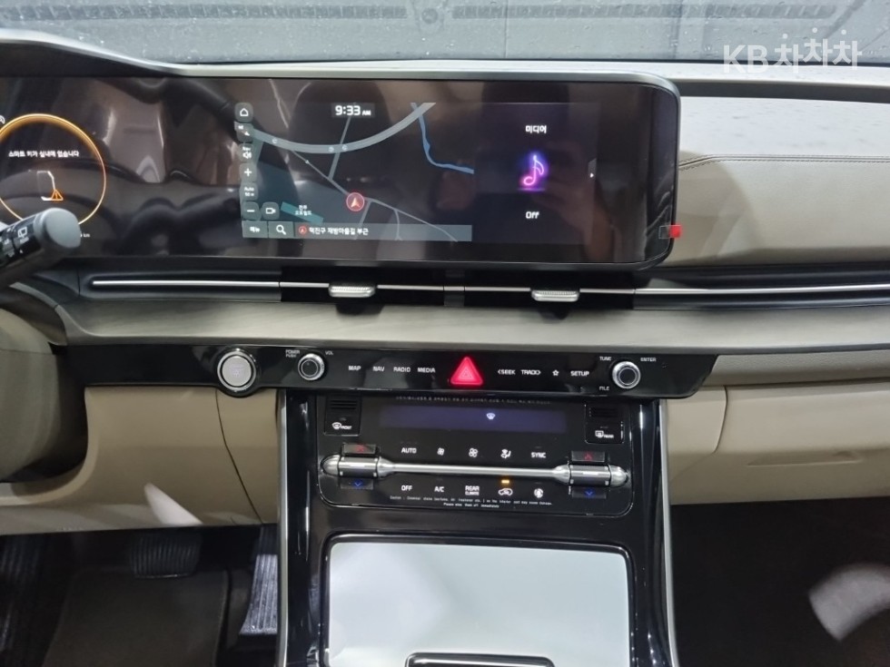 2022 - kia carnival