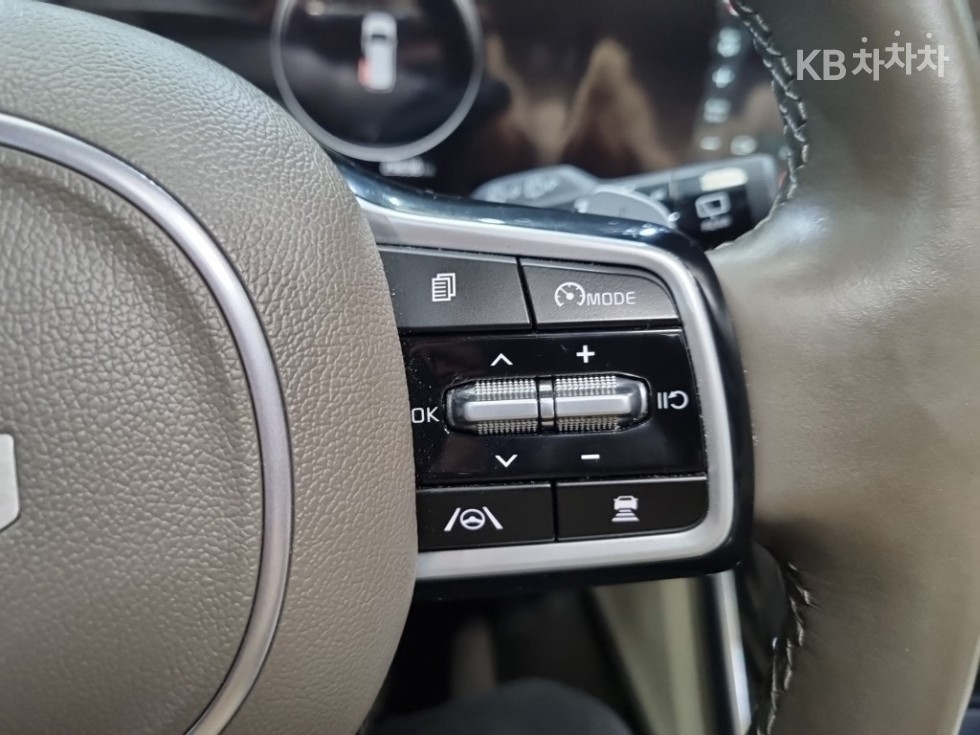 2022 - kia carnival