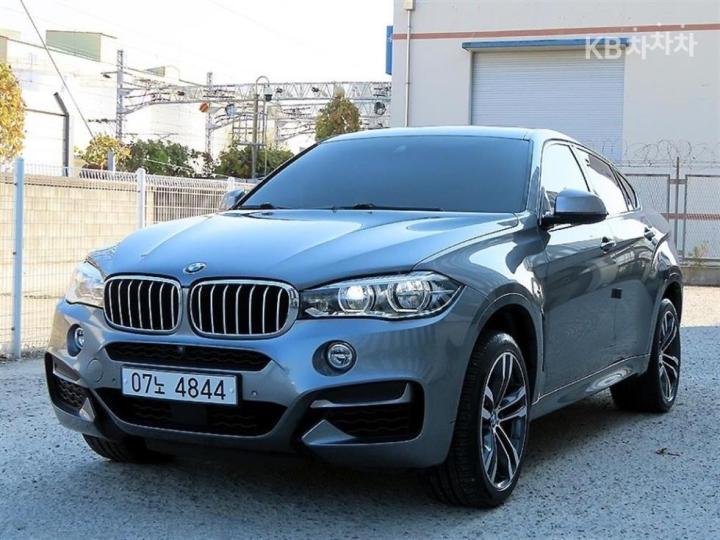BMW X6 F16 M50d 3