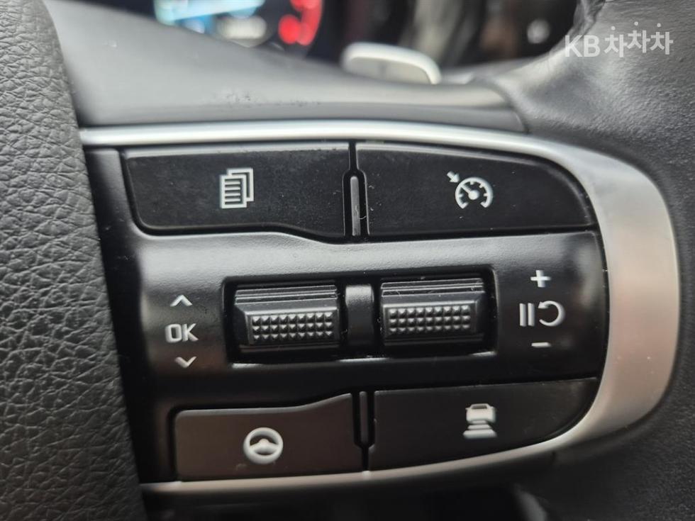2021 - kia k5