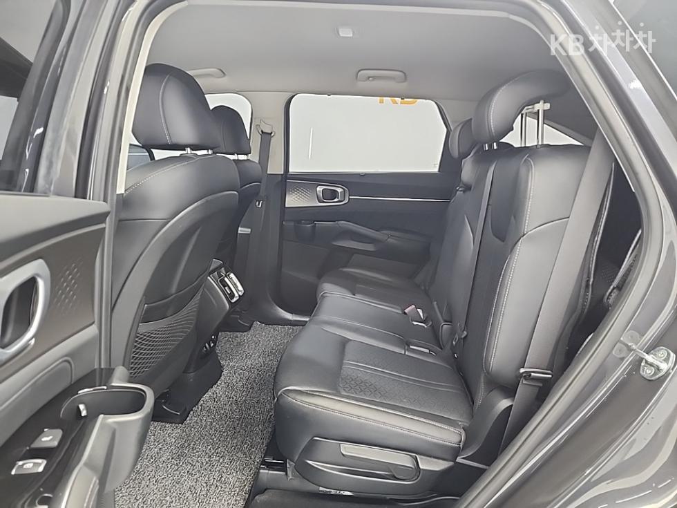 2022 - kia sorento