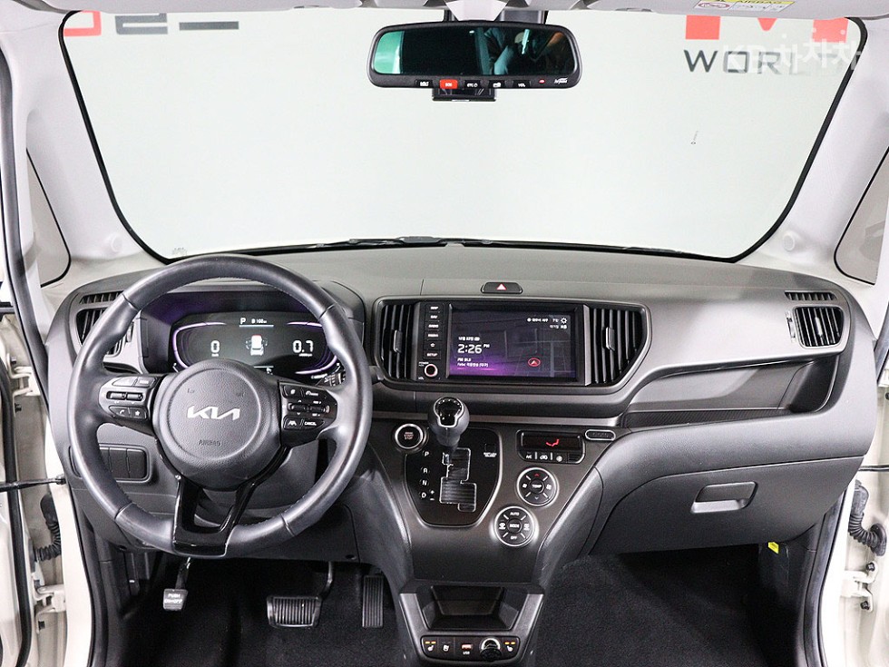 2024 - kia kia