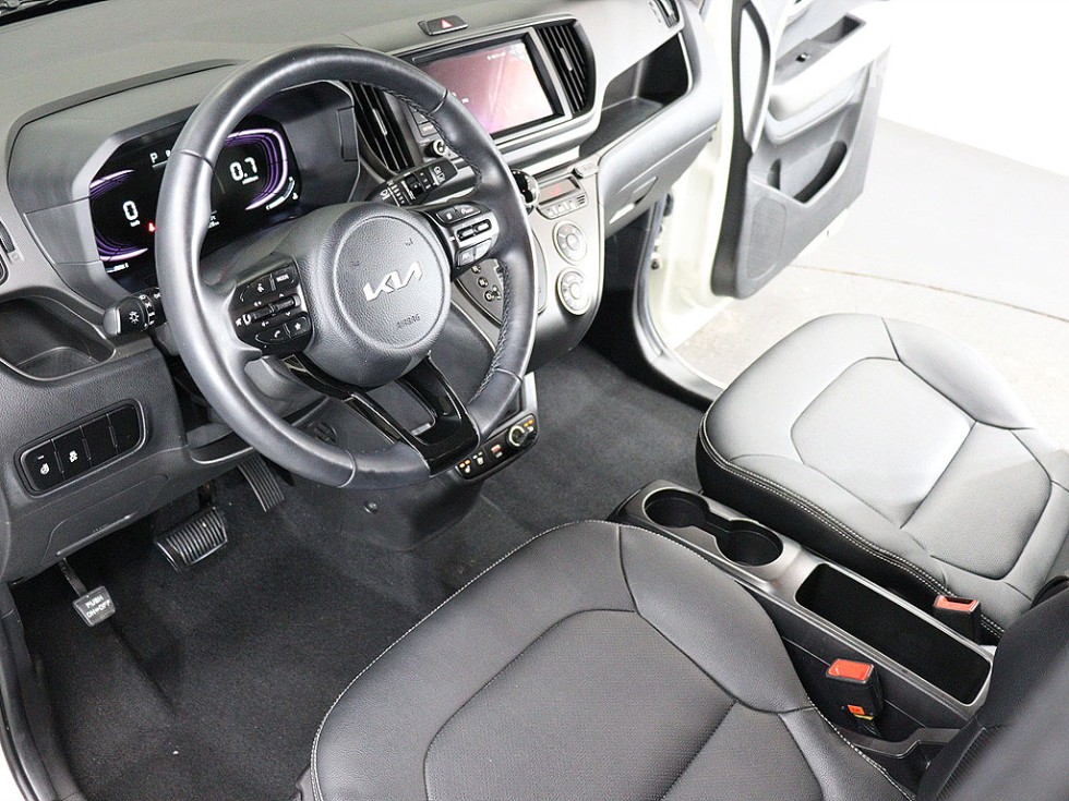 2024 - kia kia