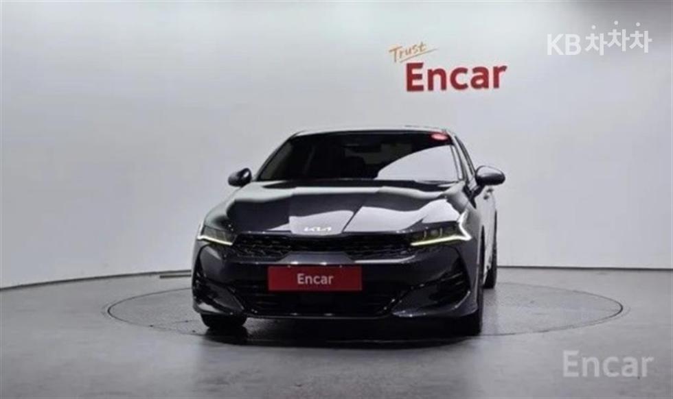 2022 - kia k5