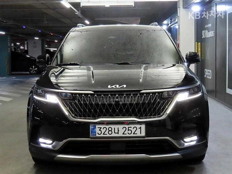 2022 - kia carnival