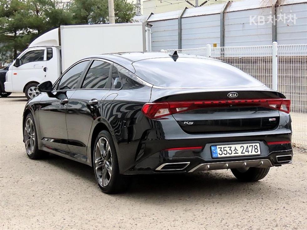 2021 - kia k5