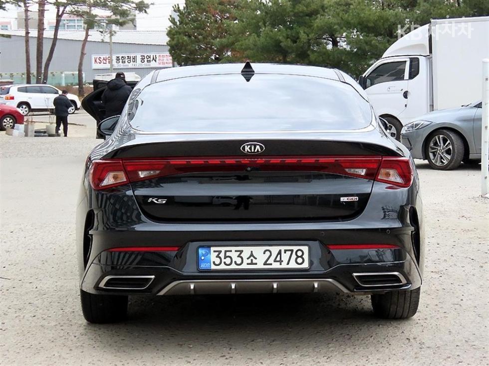 2021 - kia k5