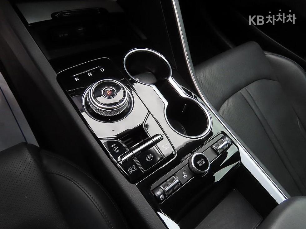 2021 - kia k5