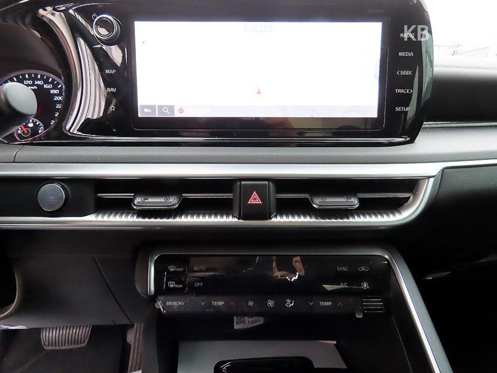 2021 - kia k5
