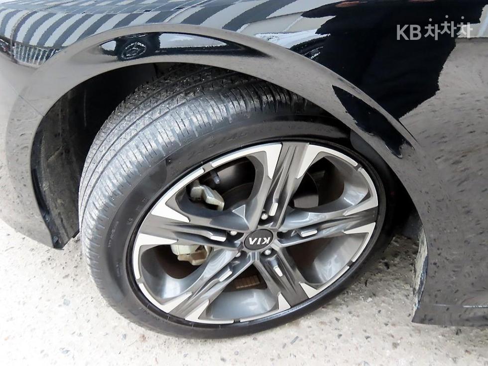 2021 - kia k5