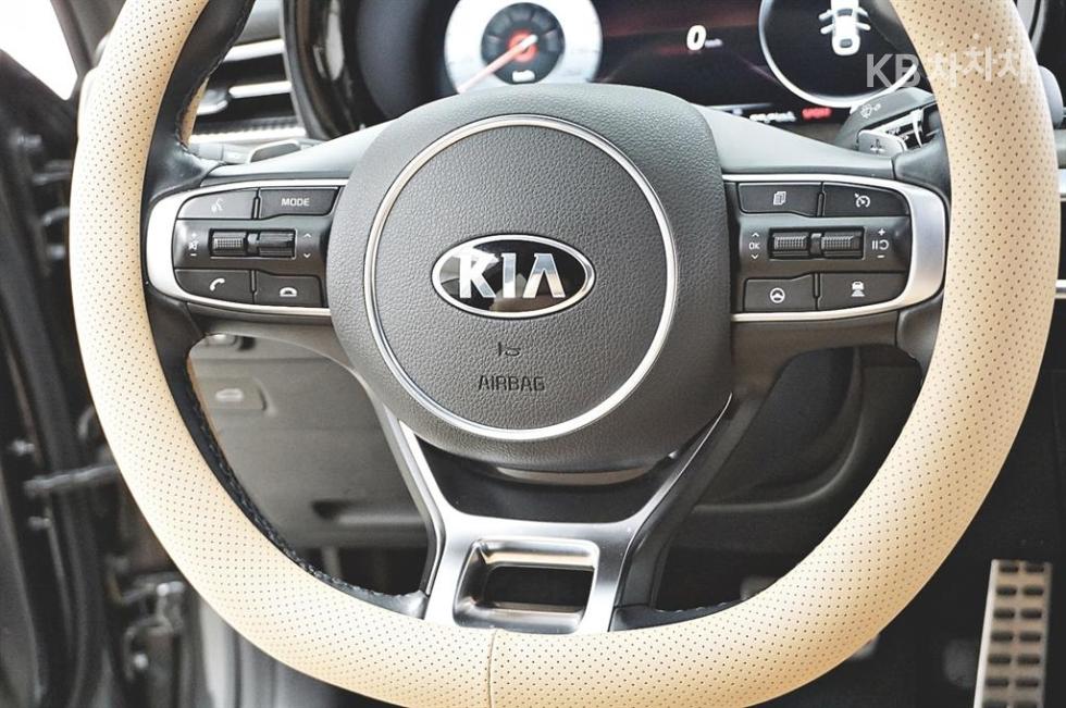 2020 - kia k5