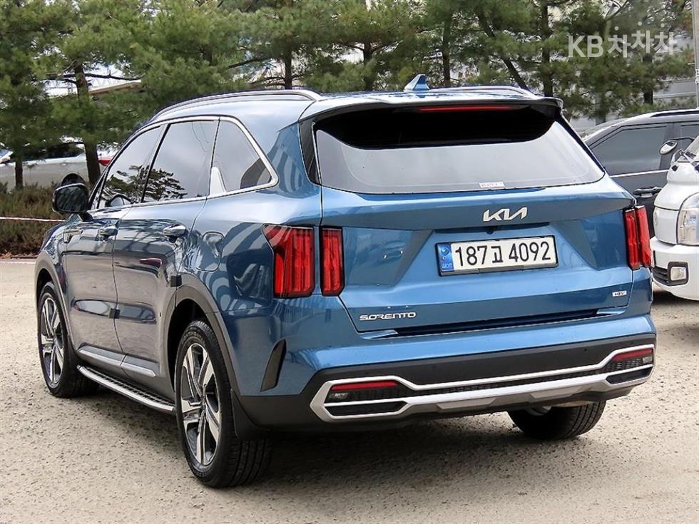 2023 - kia sorento