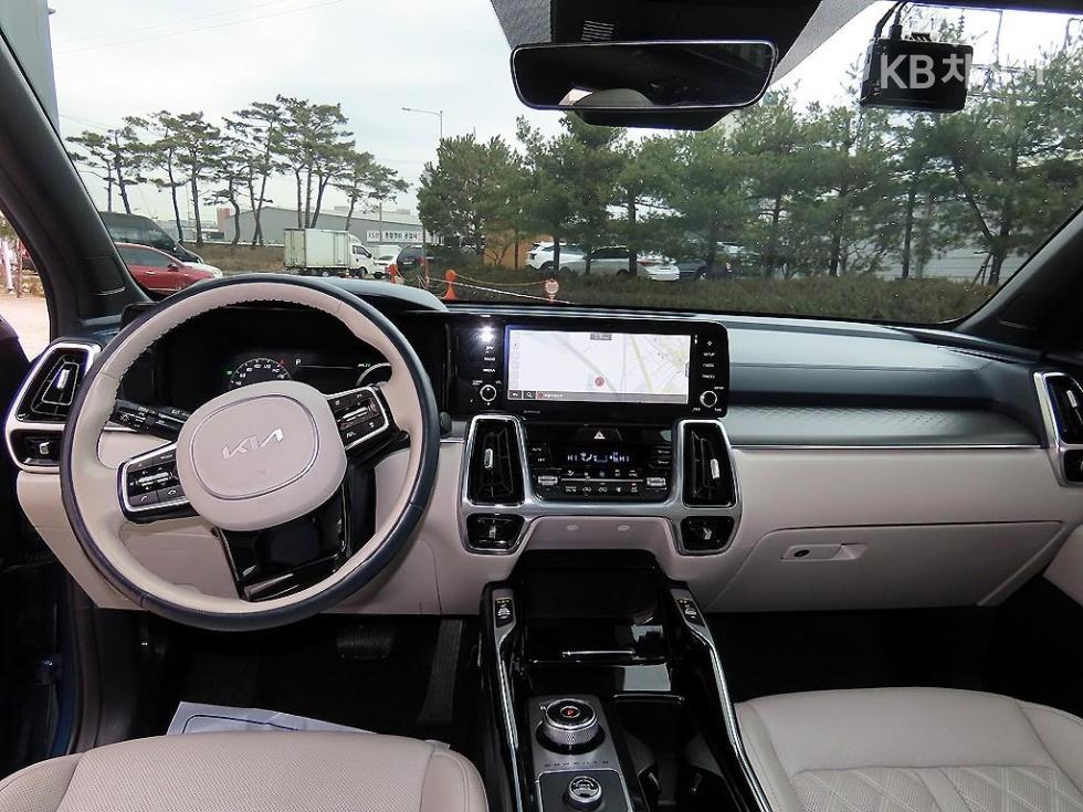 2023 - kia sorento