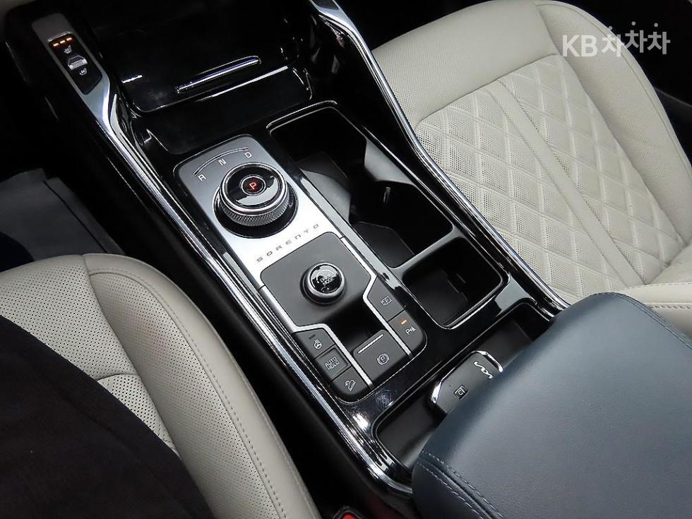 2023 - kia sorento