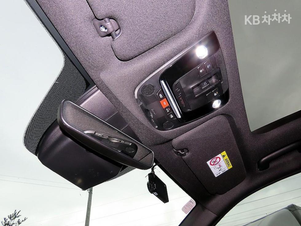 2023 - kia sorento