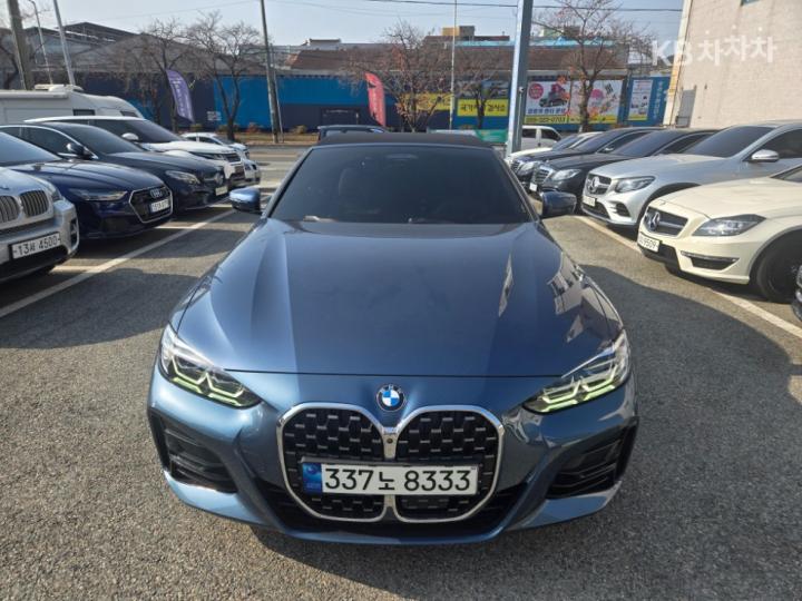 BMW 4 Series G22 420i Convertible M Sport 3